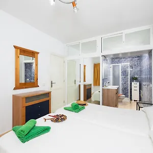  Apartment Jardines 2